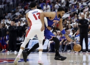 唐斯三巨头联手，西蒙斯得分突破，公牛冲击季后赛！