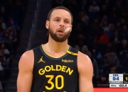 包含斯蒂文-库里已经成为勇士全队助攻手的词条